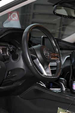 نيسان ألتيما